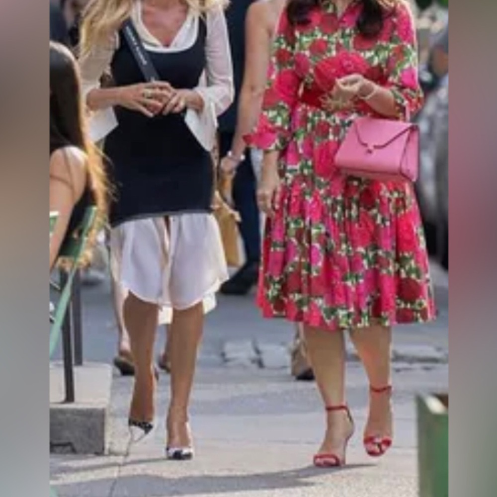 Join live shows Stylish Women's Clothing Collection
,Free gift with purchase… - Picture 3 of 8
